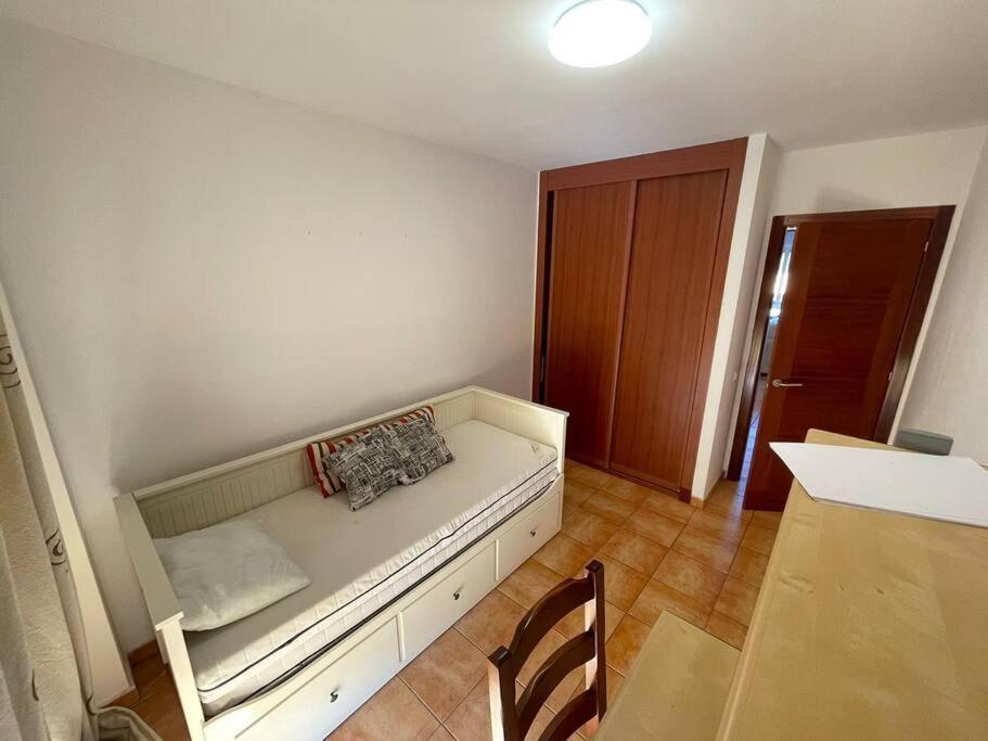 Habitacion En Apartamento O Apartamento Completo คอร์ราเลโฮ ภายนอก รูปภาพ