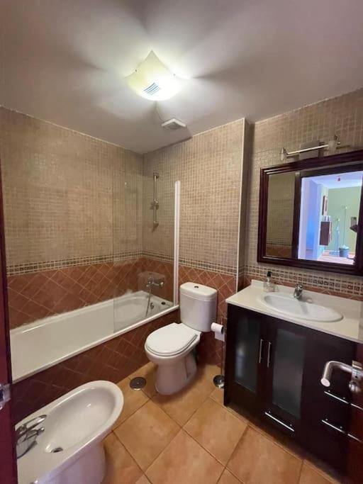 Habitacion En Apartamento O Apartamento Completo คอร์ราเลโฮ ภายนอก รูปภาพ