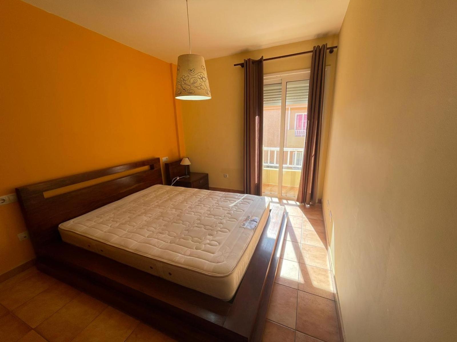 Habitacion En Apartamento O Apartamento Completo คอร์ราเลโฮ ภายนอก รูปภาพ